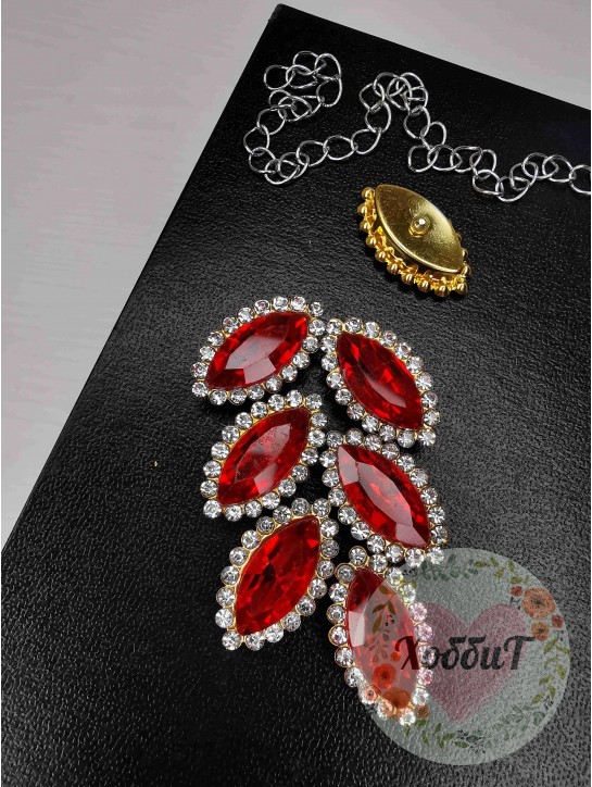 Стразы пришивные в золотой оправе "Овал заостренный" 10*20мм. (красный)